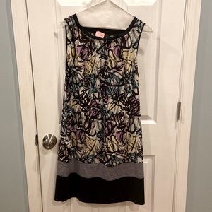 BCBG Max Azria Graphic Dress with Pockets